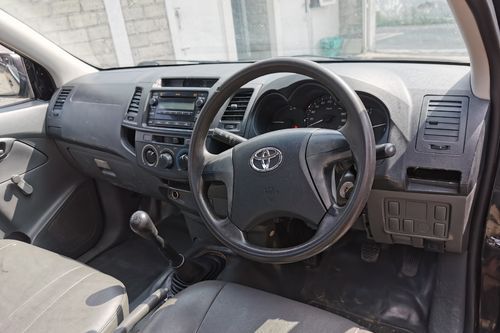 2014 Toyota Hilux 4x2 2.5 PU bekas