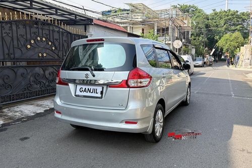 Beli mobil bekas
