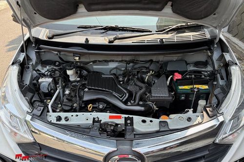 2021 Daihatsu Sigra 1.2 R AT bekas
