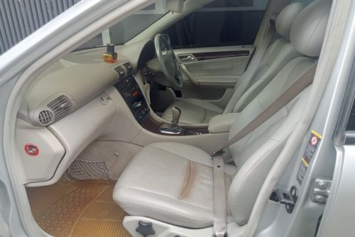 Beli mobil bekas