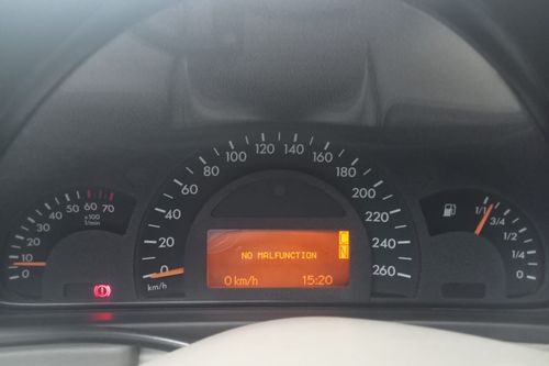 2009 Mercedes Benz C-Class C 240 AT bekas
