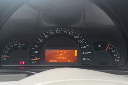 2009 Mercedes Benz C-Class C 240 AT bekas