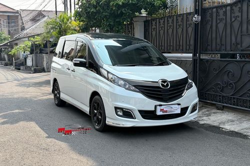 2015 Mazda Biante 2.0L Sky Active AT