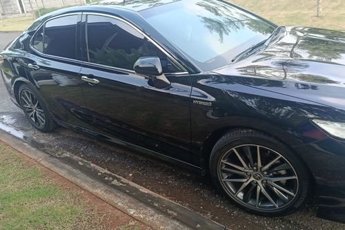 Dijual 2022 Toyota Camry 2.5 V HYBRID A/T bekas