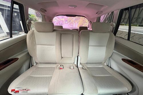 2014 Toyota Kijang Innova 2.0 V AT bekas