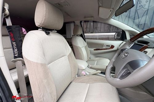 Dijual 2014 Toyota Kijang Innova 2.0 V AT bekas