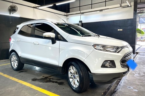 2015 Ford Ecosport Titanium1.5L AT bekas