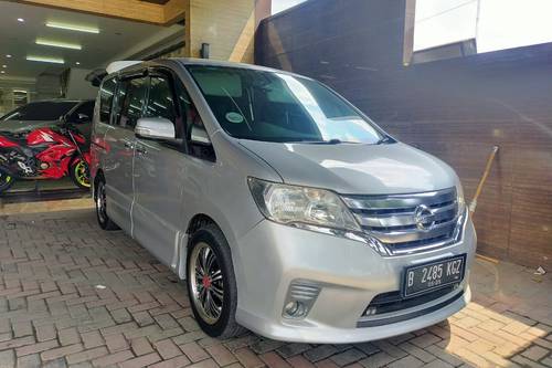 2014 Nissan Serena  2.0L Highway Star AT