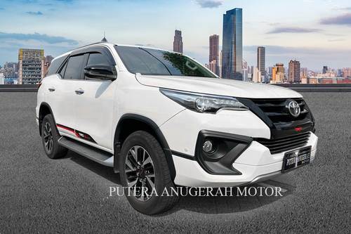 2018 Toyota Fortuner VRZ 4X2 TRD 2.4L AT