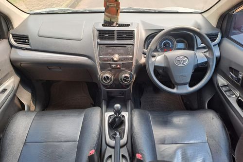 2015 Toyota Avanza Veloz MT bekas