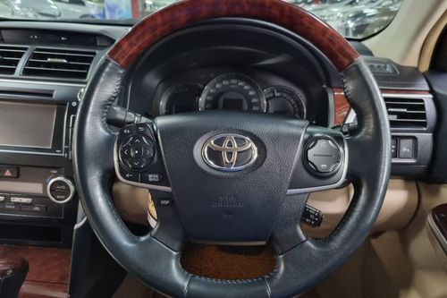 2023 Toyota Camry 2.5 V