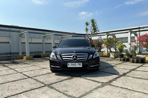 2012 Mercedes Benz E-Class E 300 AVANTGARDE AMG bekas