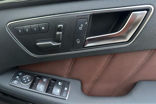 Used 2012 Mercedes Benz E-Class E 300 AVANTGARDE AMG