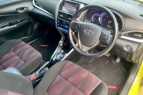 2020 Toyota Yaris TRD SPORTIVO 1.5L CVT tua