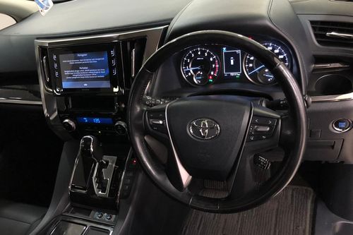 2018 Toyota Vellfire 2.5 G A/T bekas