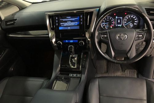 2018 Toyota Vellfire 2.5 G A/T bekas