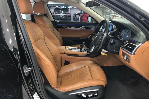 2016 BMW 7 Series Sedan 740Li Pure Excellence bekas