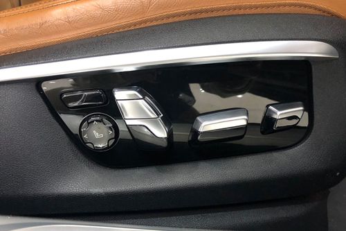 2016 BMW 7 Series Sedan 740Li Pure Excellence bekas