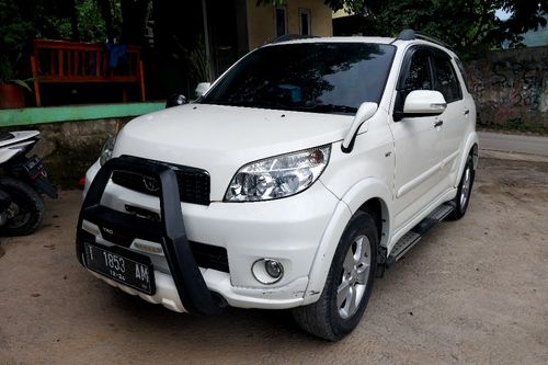2014 Toyota Rush 1.5 G MT LUX bekas