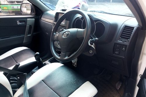 2014 Toyota Rush 1.5 G MT LUX tua