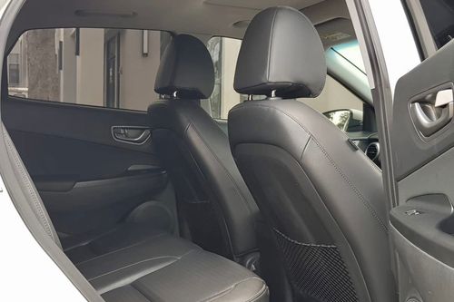 Dijual 2020 Hyundai Kona KONA EV / SIGNATURE bekas