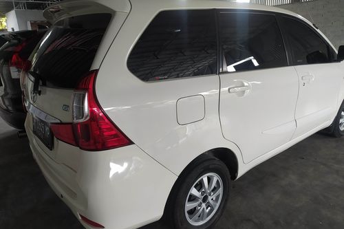 Beli mobil bekas