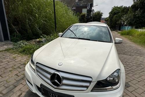 2013 Mercedes Benz C-Class  C200 bekas