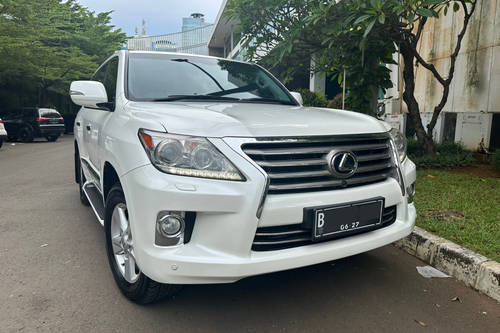 2012 Lexus LX 570 5.7 AT