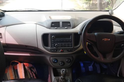 2013 Chevrolet Spin 1.5 LT MT tua