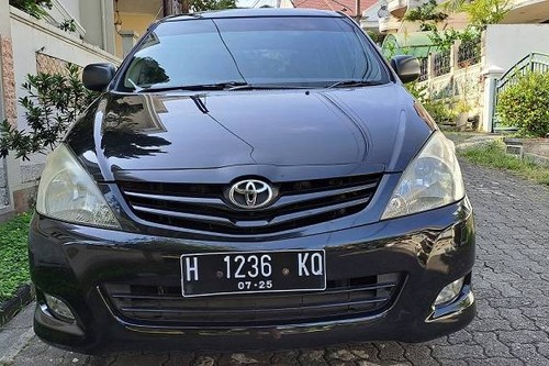 Used 2010 Toyota Innova E DELUXE M/T BENSIN