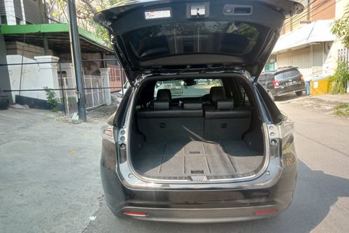 Used 2015 Toyota Harrier 2.0 L 2WD RHD A/T