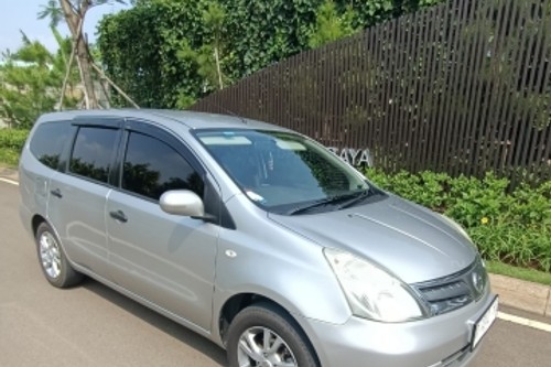 2012 Nissan Grand Livina  1.5 SV AT bekas