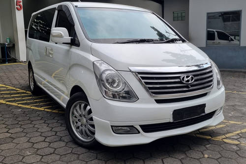 2013 Hyundai H1 2.4L XG AT bekas