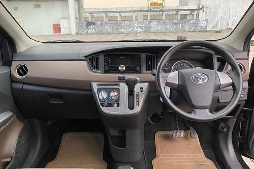 Used 2016 Toyota Calya G AT