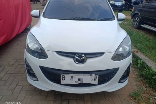 Second Hand 2012 Mazda 2 RZ AT