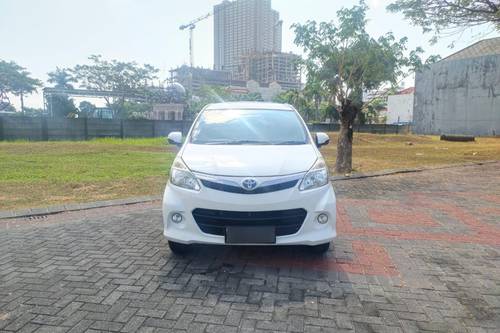 2023 Toyota Avanza Veloz  1500 VELOZ A/T LUX bekas