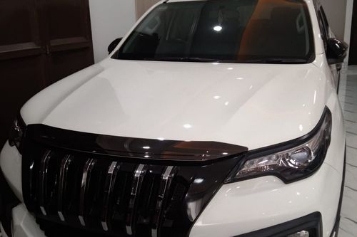 Dijual 2020 Toyota Fortuner 4X2 G AT DIESEL TRD SPORTIVO bekas