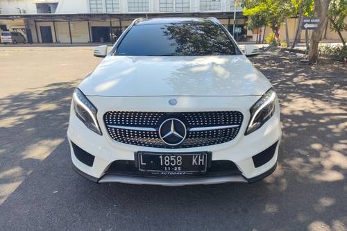 2015 Mercedes Benz GLA 200 AMG bekas