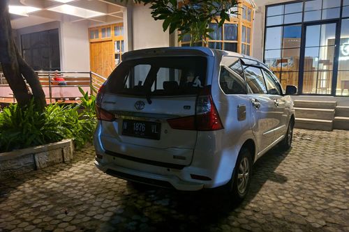 Beli mobil bekas