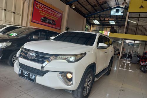 Second hand 2016 Toyota Fortuner 4x4 2.4 VRZ A/T DSL LUX 