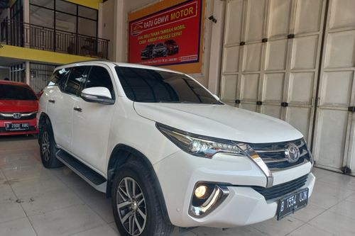 2nd Hand 2016 Toyota Fortuner 4x4 2.4 VRZ A/T DSL LUX