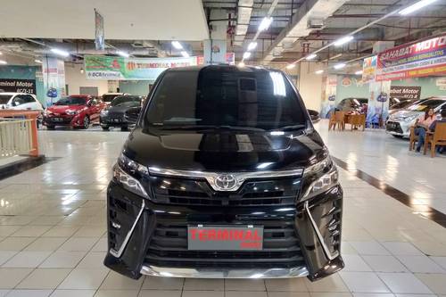 2018 Toyota Voxy 2.0L AT bekas