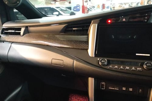 2023 Toyota Kijang Innova REBORN 2.4 Q AT DIESEL bekas