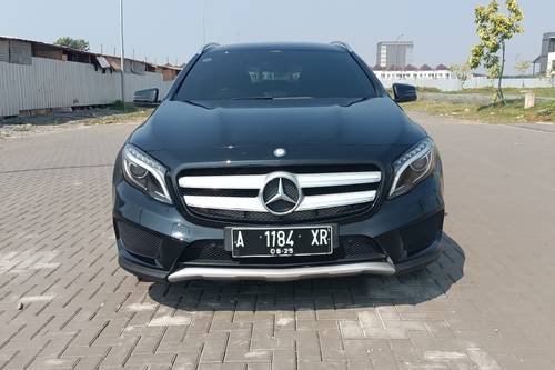 2015 Mercedes Benz GLA GLA 200 URBAN bekas