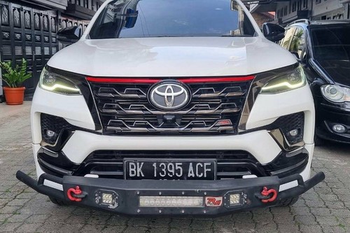 2021 Toyota Fortuner VRZ 4X2 TRD 2.4L AT bekas