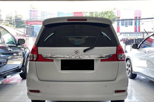 Beli mobil bekas