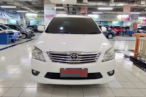 2013 Toyota Innova DIESEL V 2.5 AT bekas