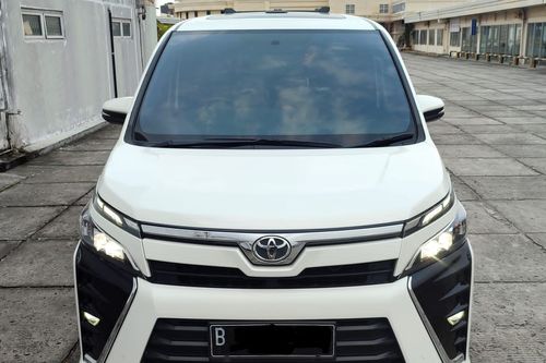 2017 Toyota Voxy 2.0 CVT