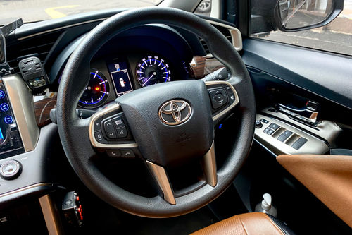 Used 2020 Toyota Kijang Innova 2.5 V AT DIESEL