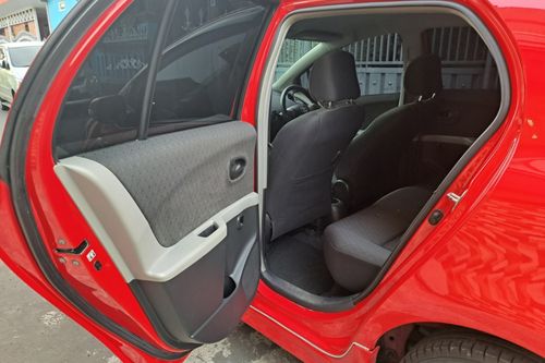 Used 2013 Toyota Yaris E 1.5L AT